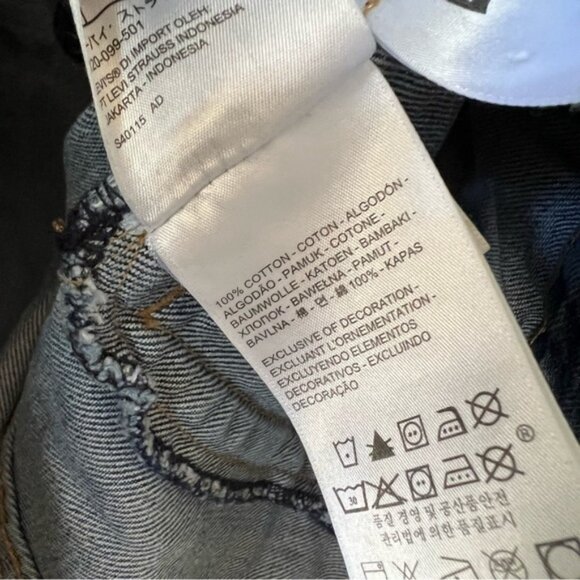 Levi’s x Disney | Ex-Boyfriend Mickey Patch Denim Jacket - Picture 6 of 6